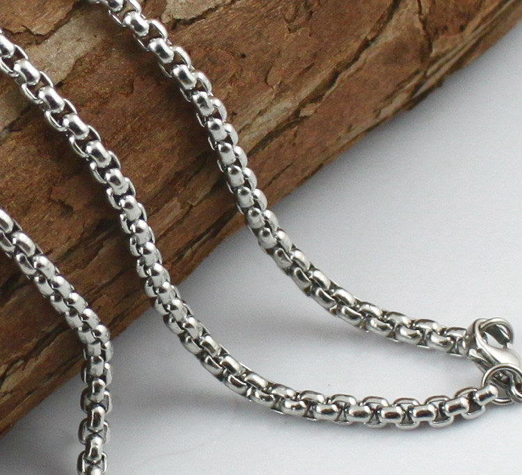 Stainless steel necklace