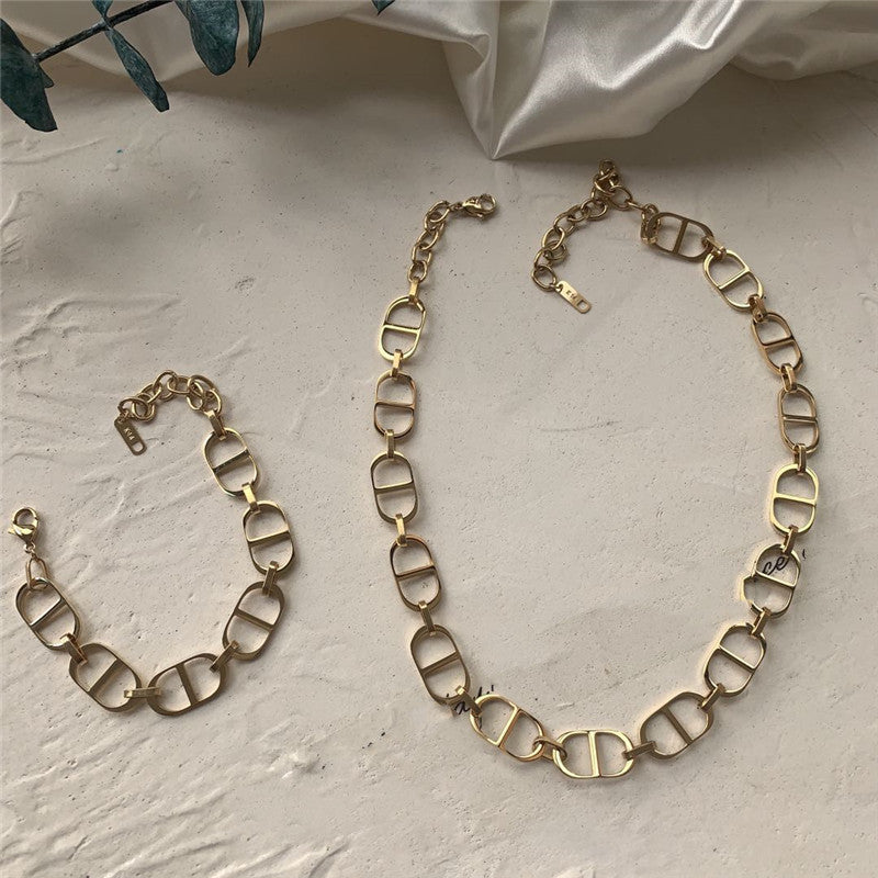 Matte D Letter Neck Chain Retro Choker Simple Clavicle Chain Net Red Tide Necklace