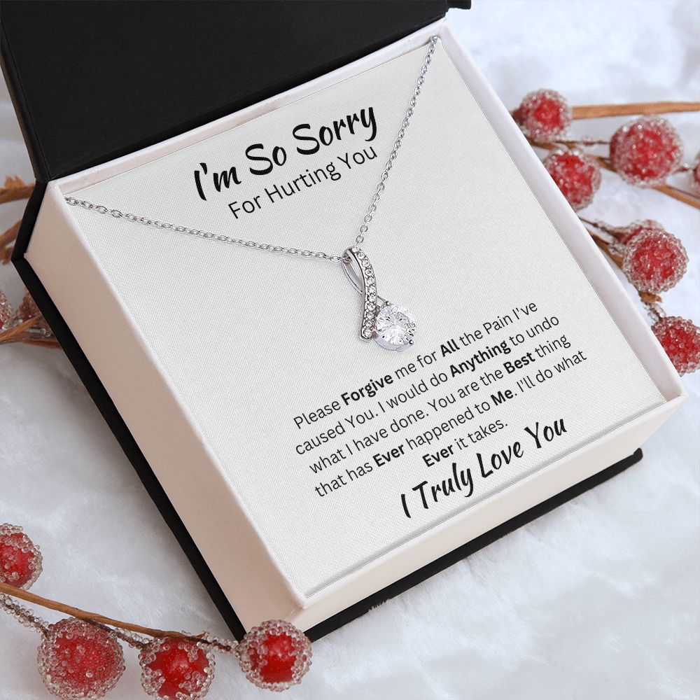 I'M SO SORRY - ALLURING BEAUTY NECKLACE - (WHITE)