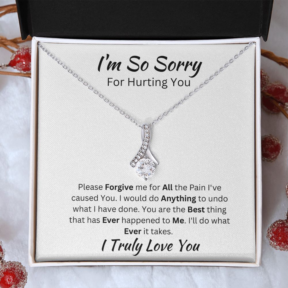 I'M SO SORRY - ALLURING BEAUTY NECKLACE - (WHITE)