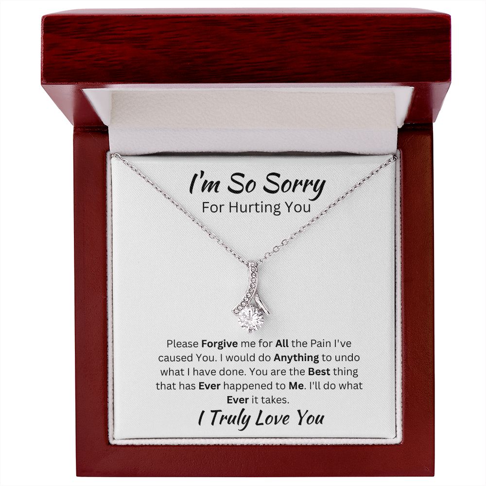 I'M SO SORRY - ALLURING BEAUTY NECKLACE - (WHITE)