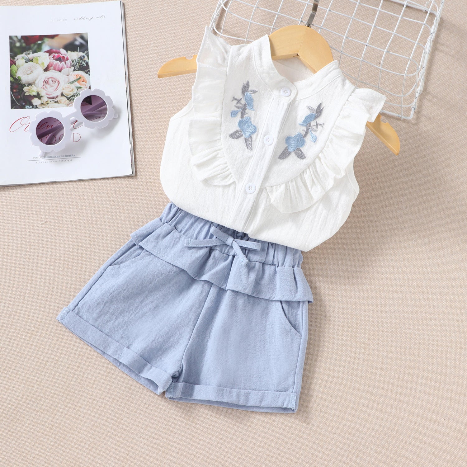 New Children's Summer New Sleeveless Embroidered Shirt Top Shorts Two-piece Set