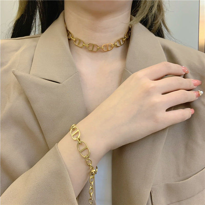 Matte D Letter Neck Chain Retro Choker Simple Clavicle Chain Net Red Tide Necklace