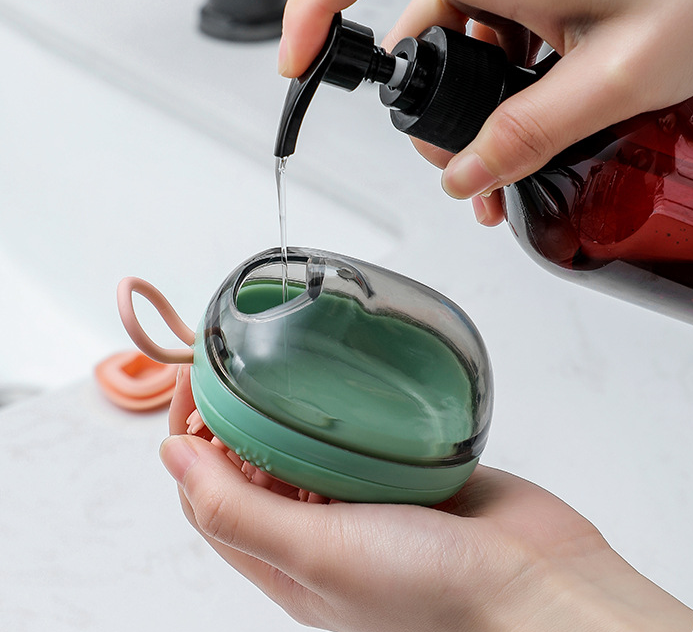 New 2 In 1 Pet Cleaning Bathing Massager