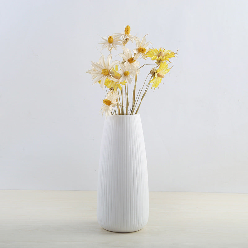 Decoration white ceramic vase